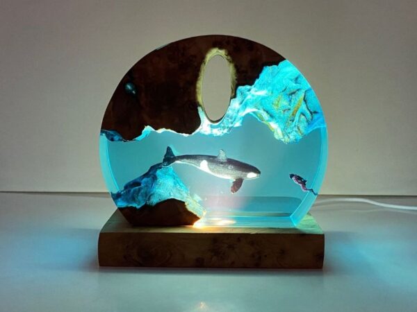 deep sea resin lamp